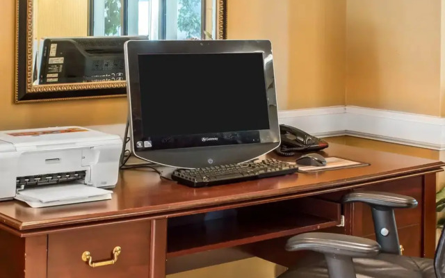 Sleep Inn & Suites Laurel near Fort Meade