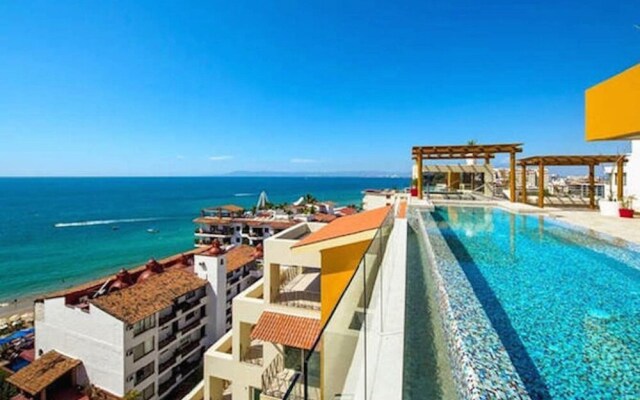 Condo V177 204