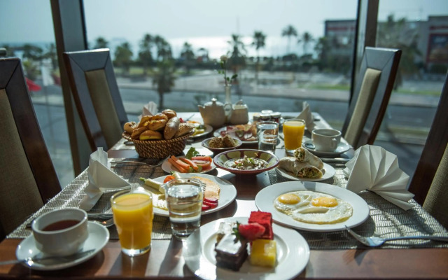 Grand Hotel