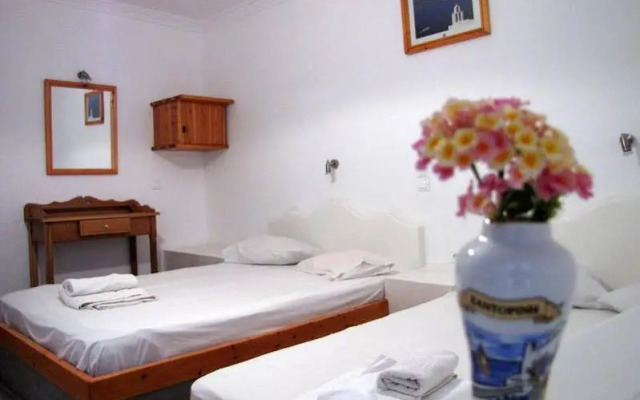 Perissa el mar rooms