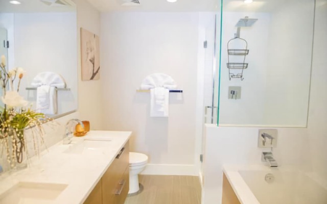 Executive Suites by Roseman - Luna