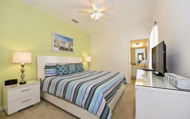 4557 Cabello Loop 6 Bedrooms, +3 Bathrooms