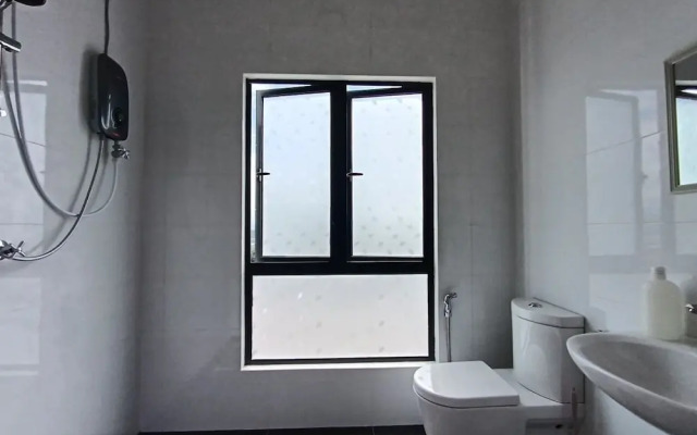 The Horizon Ipoh Dual L13 by Grab A Stay