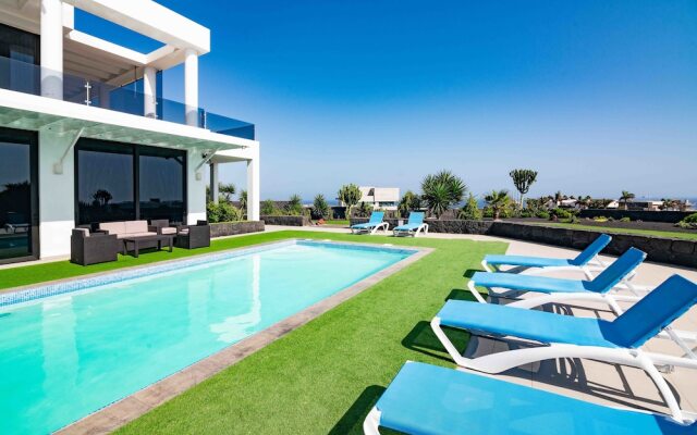 Villa Jessy Luxury Golf