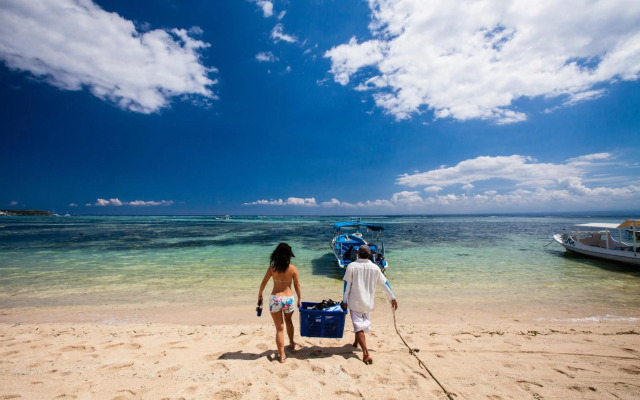 Lembongan Beach Club and Resort