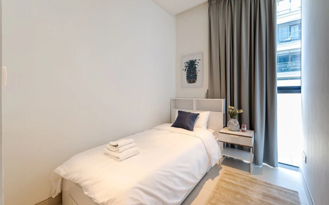 2BR City Walk B9 With Direct Pool Access