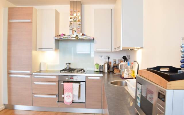 Spacious 2 Bedroom Apartment in Bermondsey
