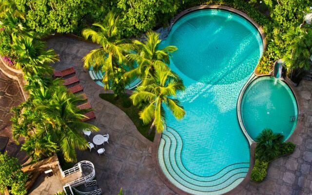 Topland Hotel & Convention Centre