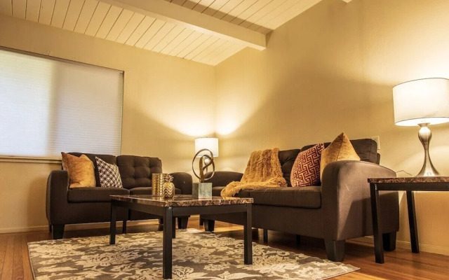 Cozy Richmond Two Bedroom