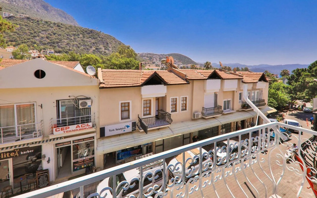 Yaz Apart Hotel