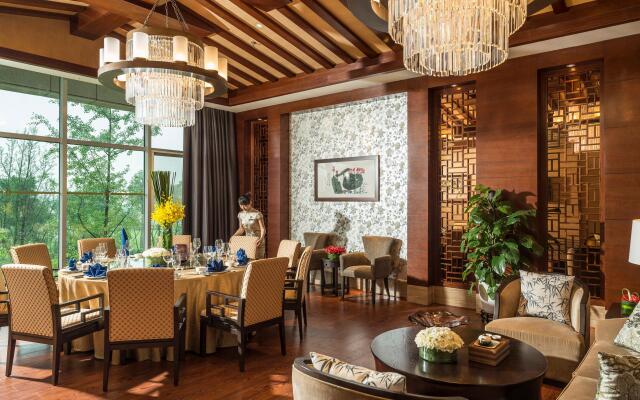 InterContinental Heilong Lake by IHG