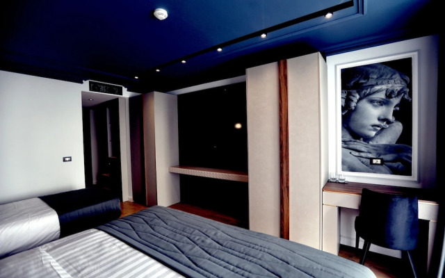 Luxury Premium Finese