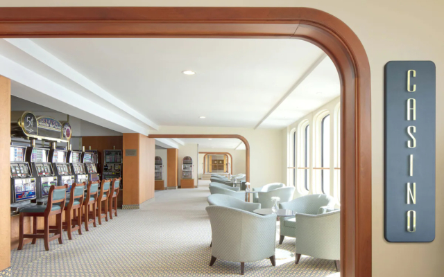 Queen Elizabeth 2 Hotel by Accor