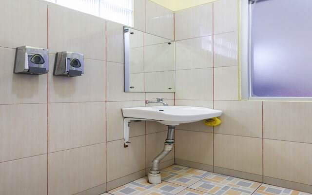 OYO 3830 Dfarys Gh Syariah