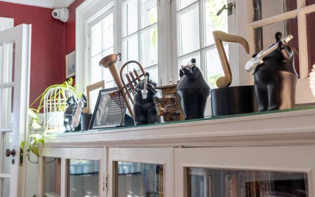 Chestnut Inn Bed and Breakfast