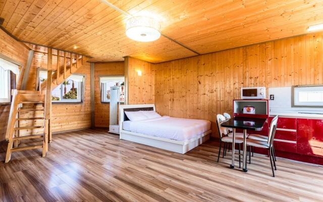 Jeju Olleh Windmill Pension and Guesthouse