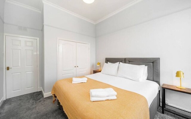 Ferry Gem - Live Like a Local