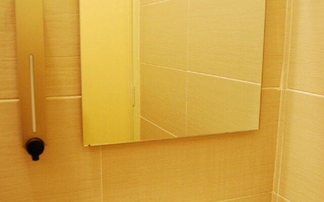 ZEN Rooms Sahabat Guesthouse