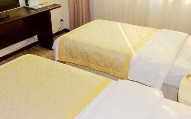 Zhuhui Business Hotel - Qingdao