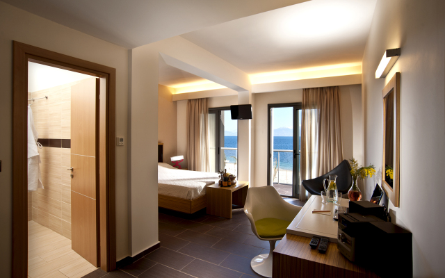 Sikyon Coast Hotel & Resort