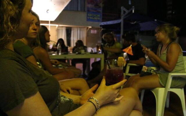 Crocodilly Inn - Hostel