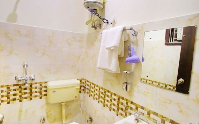 ADB Rooms Hotel Devine Point, Shimla