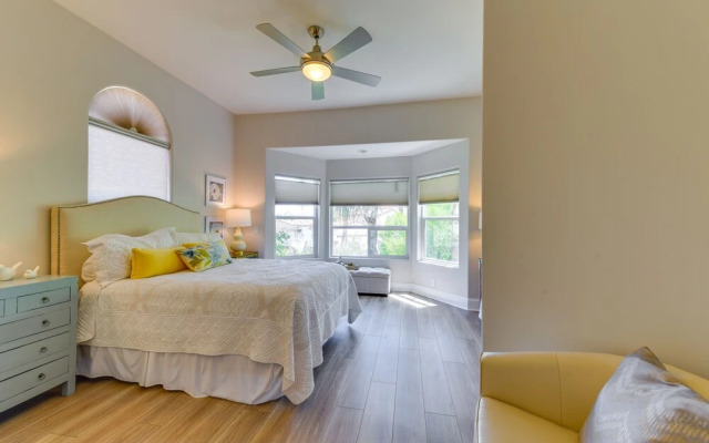 Waterfront Luxury Gilbert Retreat w/ Pool & Spa!