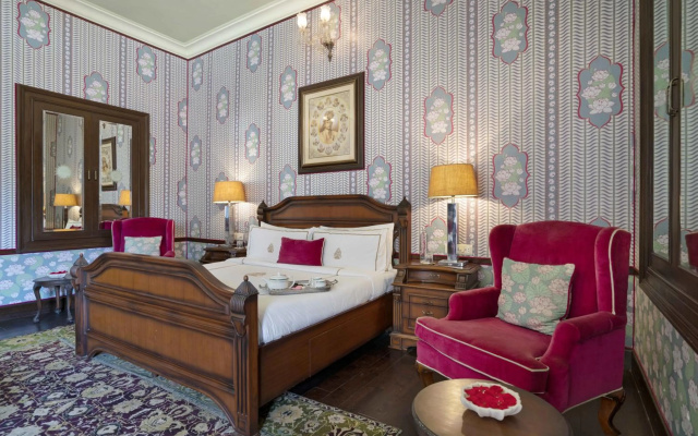 Rajmahal Palace RAAS – Guest Rooms – Jaipur