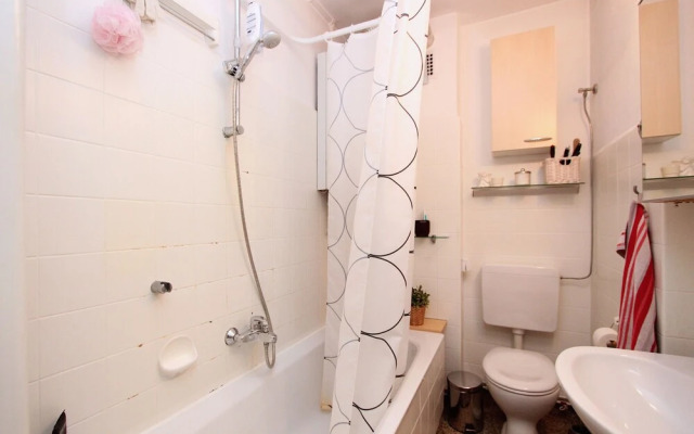 Private Apartment Crusiusstraße