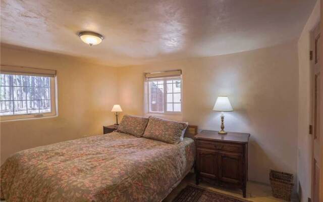 Camino Cabra - Two Bedroom Home