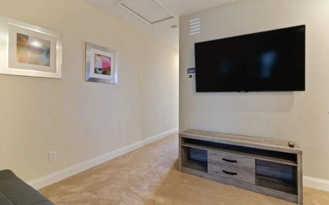 4BR Townhome in Festival