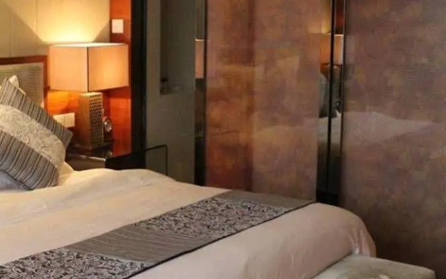 Ruixiang New Century Hotel