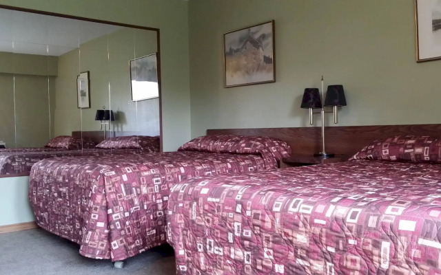 Northwoods Inn