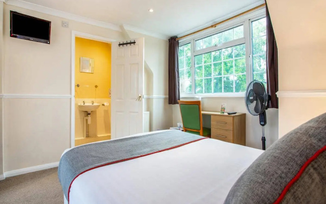 Flexistay Ambers Gatwick Aparthotel