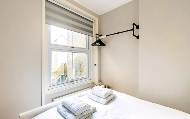 Chic Garden Flat in Leafy Ealing