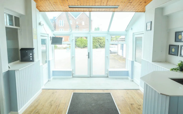 OYO Meadows Way Guest House