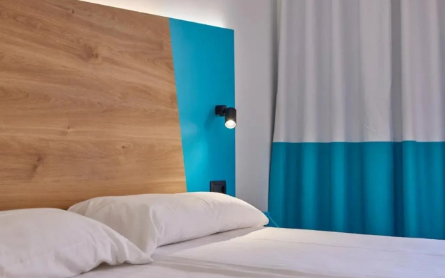 AHOI! Urban Beach Hotel