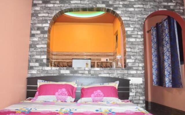 12 Homestay Apartments