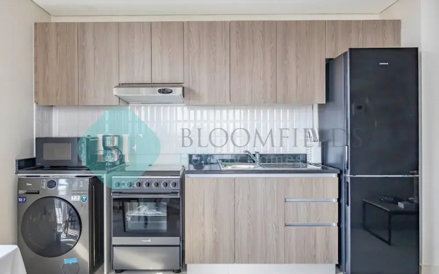 Bloomfields Cozy STU The View Raha