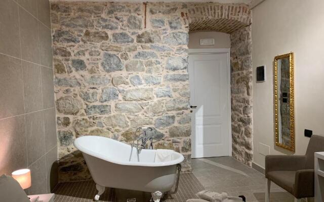 Spa & Wellness by Des Anglais " Ingresso SPA gratuito"