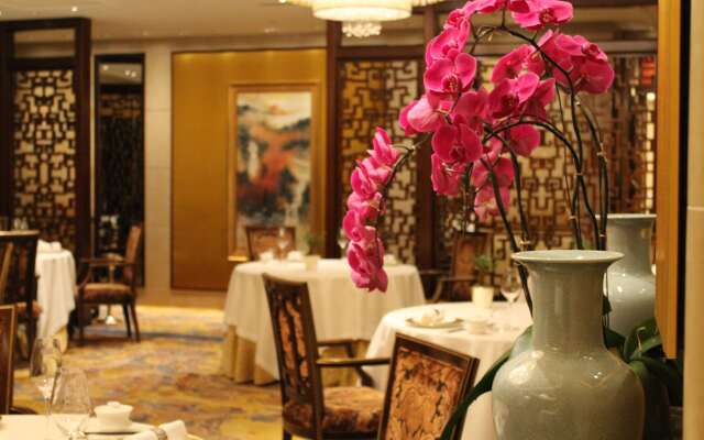 Shangri-La Paris Hotel