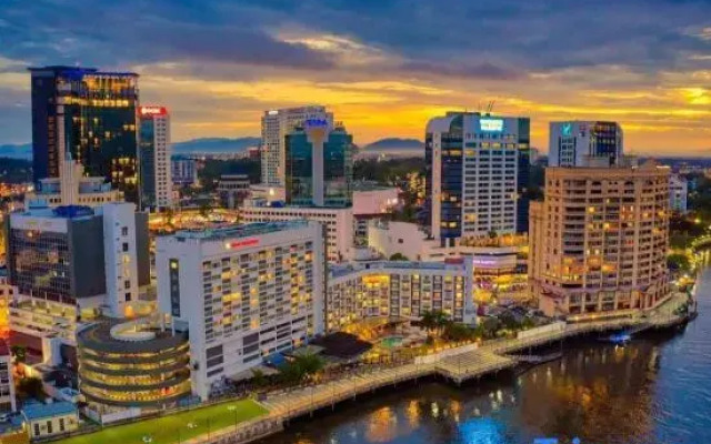 Nicely Riverbank suites 405 @Riverview