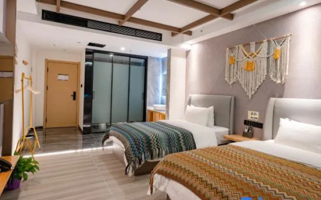 Burqin Luxury Hotel