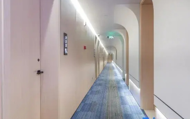 Nanyang WeShang Select Hotel (Jianshe West Road Railway Station Branch)