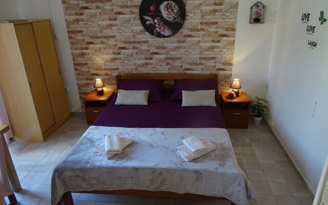 Don - 90m From the sea - SA2 2R