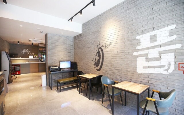 Jecheon Case Hotel