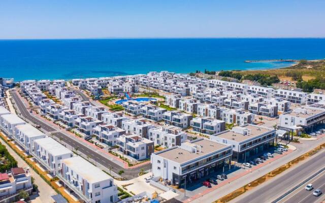 Emerald seaside residence at Four Seasons