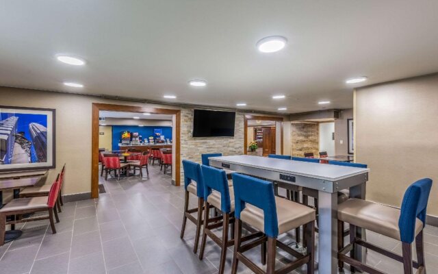 Comfort Inn Charlotte Airport Uptown