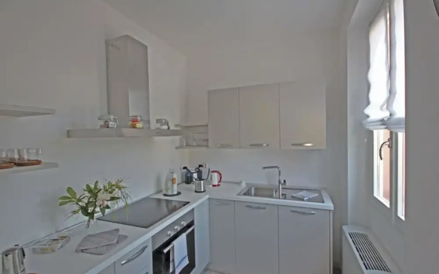 Diamond Apartments