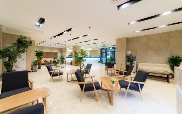 Reborn Suwon Silkroad Hotel